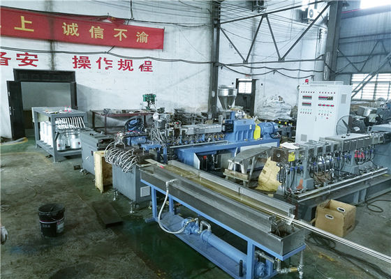 China 90kw hermanan la línea operación fácil hecha salir 80-100kg/hr de la protuberancia del tornillo LFRT proveedor